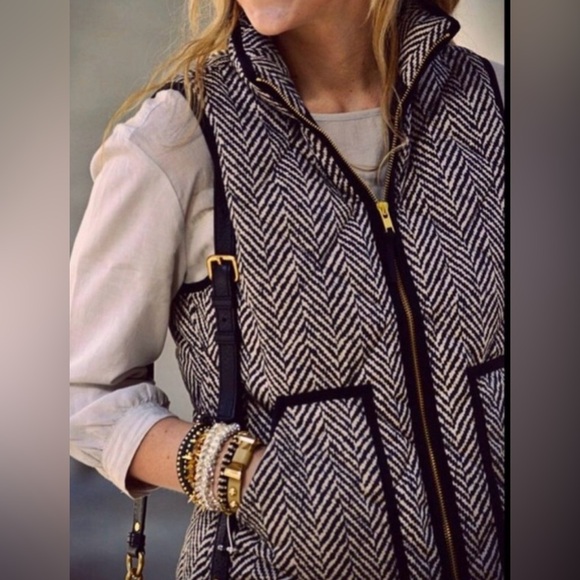 J. Crew Women's Excursion Black Quilted
Down Puffer Vest Herringbone. Like New! - Picture 2 of 7